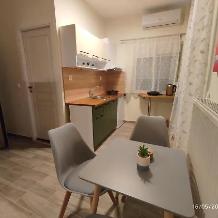 Olivia - Melina's Near The Sea Apartment