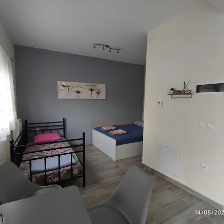 Apartment Olivia - Melina's Near The Sea *